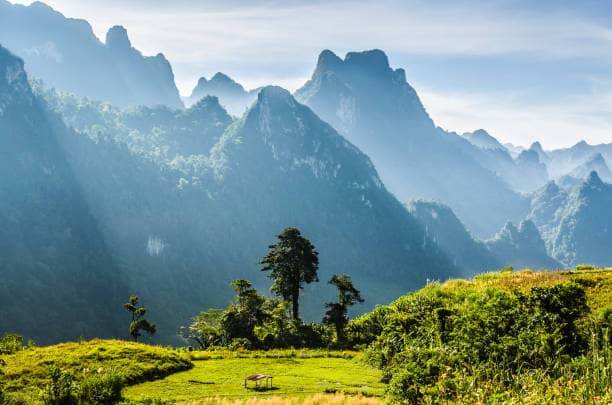Thung lũng Kasi với thảm thực vật phong phú