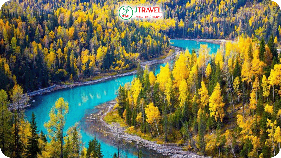 Hồ Kanas là viên ngọc xanh của Tân Cương với cảnh quan mang hơi hướng Siberia