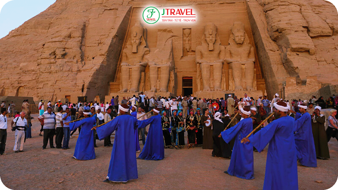 Hiện tượng thiên văn nổi bật tại Abu Simbel là Lễ hội Mặt trời (Sun Festival)