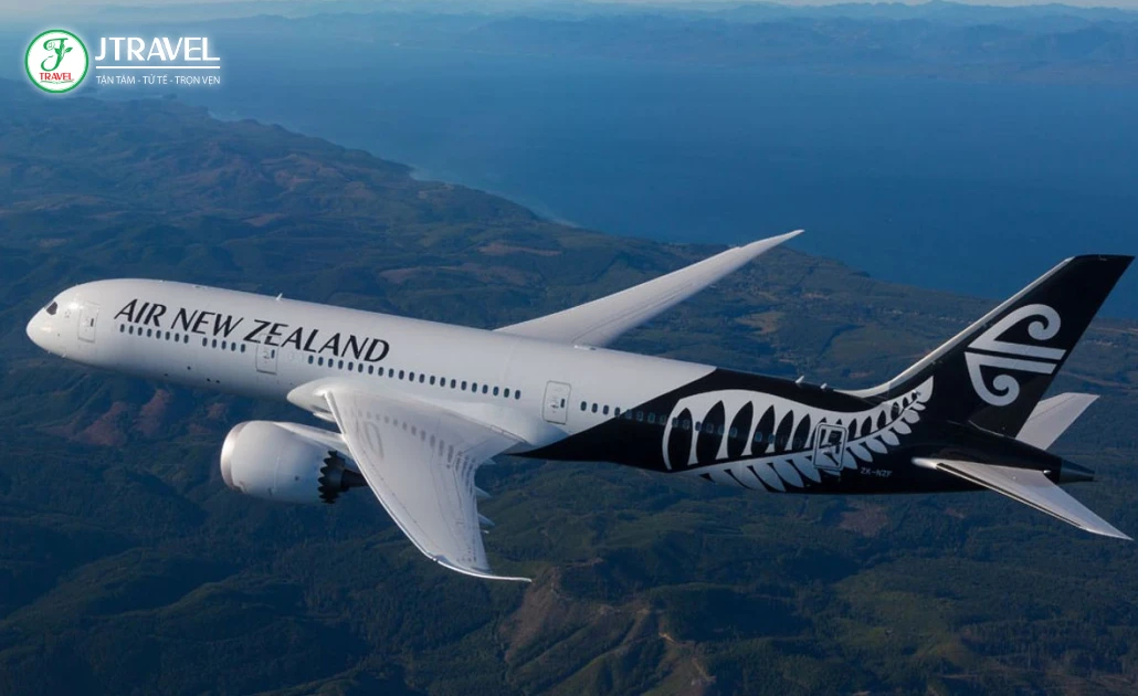 Máy bay Air New Zealand trên tuyến Auckland – Rarotonga