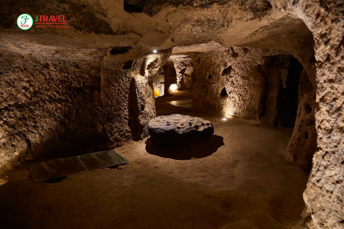 Quy mô và kiến trúc mê hoặc dưới lòng đất