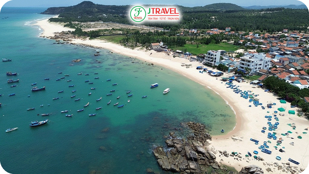 Cù Lao Mái Nhà - Đảo Robinson của Phú Yên