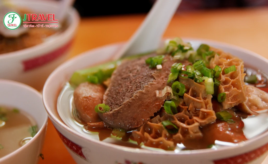 Mì dạ dày bò nước dùng đậm vị, dễ ăn