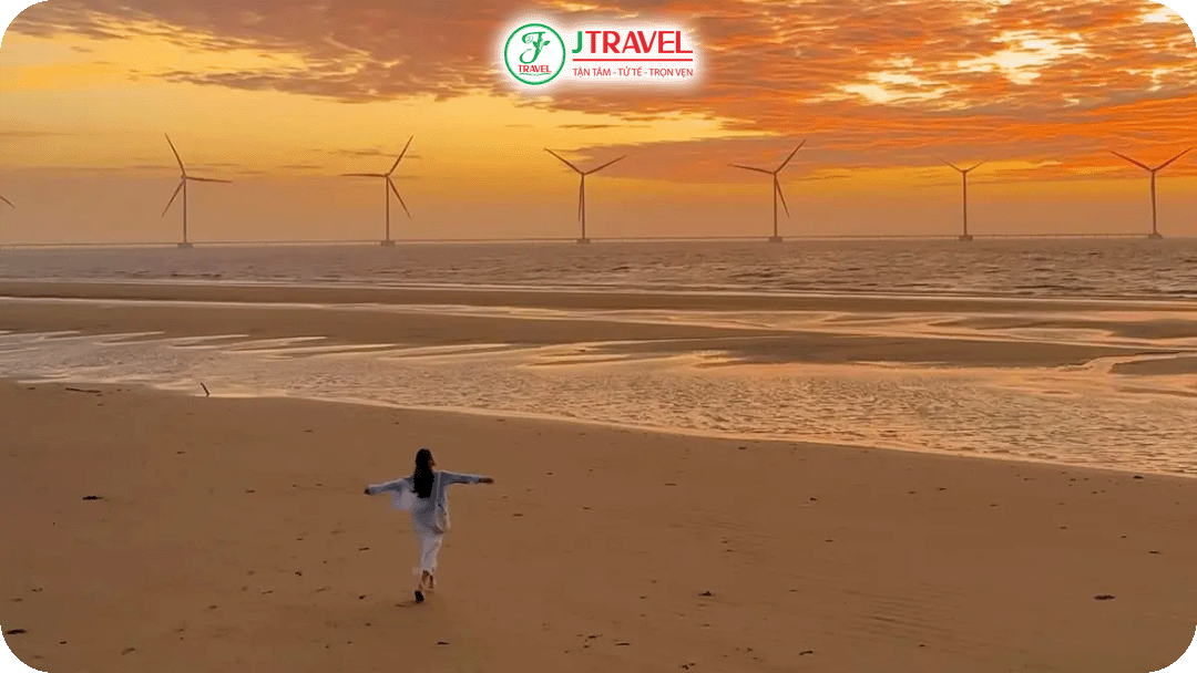 Biển Ba Động và cánh đồng điện gió ngoài khơi Trà Vinh