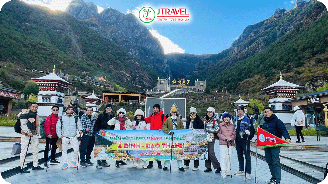 Trải nghiệm trekking Á Đinh - Đạo Thành cùng J Travel