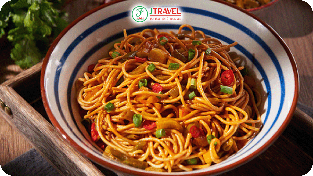 Mì nóng khô – Món ăn biểu tượng của ẩm thực Vũ Hán