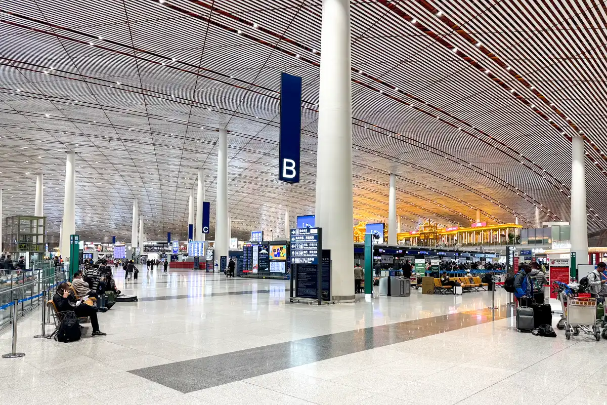 Sảnh đi nhà ga T3 sân bay quốc tế Thủ đô Bắc Kinh