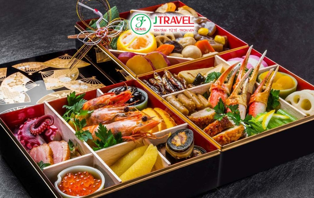 Thưởng thức Osechi và Ozoni ngày đầu năm