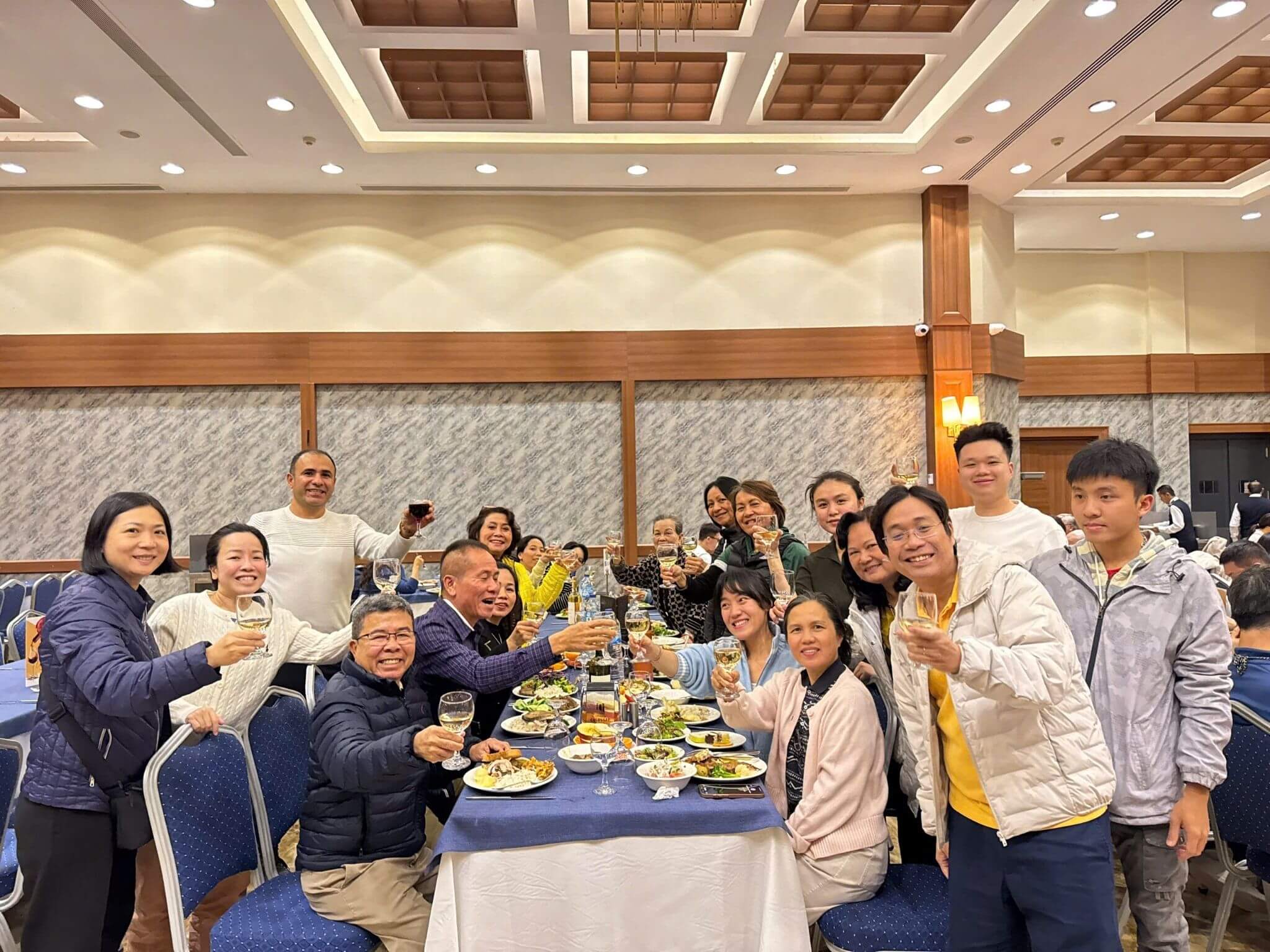 Đoàn khách J Travel trong tour Thổ Nhĩ Kỳ