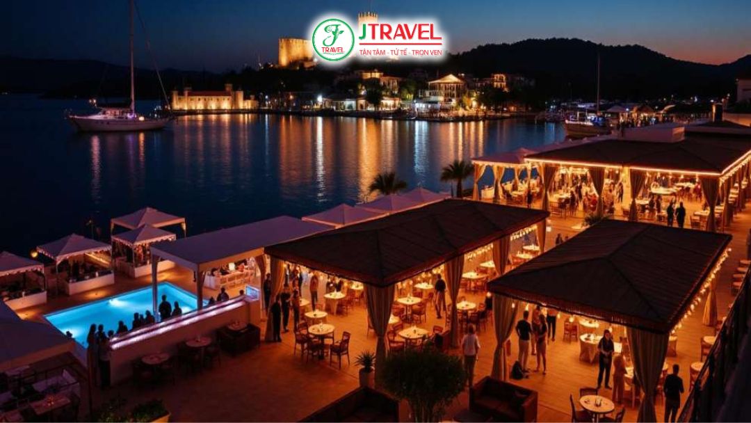 Bodrum về đêm với âm nhạc và ánh sáng rực rỡ