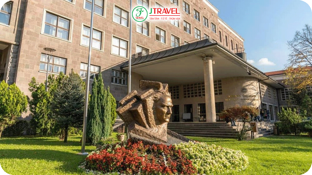 Ankara là nơi đặt đại sứ quán, nhiều cơ quan nhà nước và tổ chức quốc tế