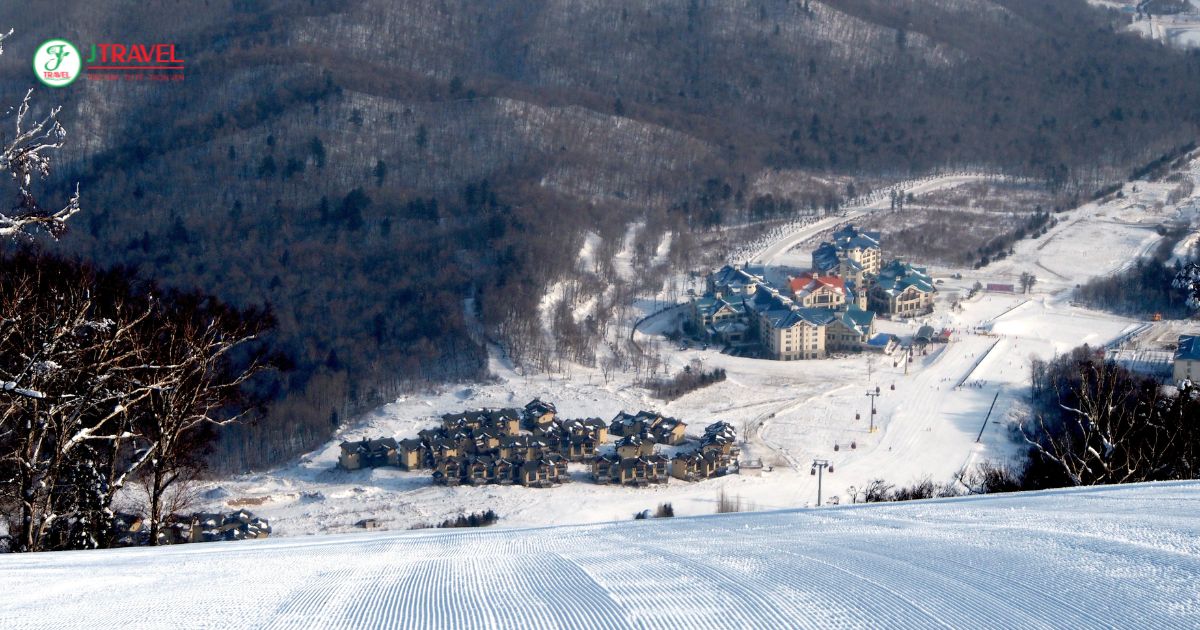 Giá vé Khu Trượt Tuyết Yabuli mùa cao điểm