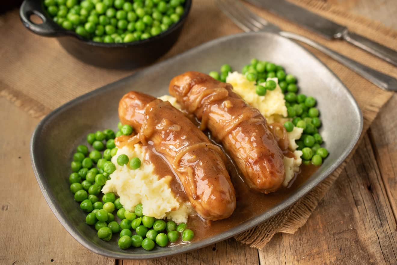 Bangers and Mash – Xúc xích và khoai tây nghiền (nguồn internet)