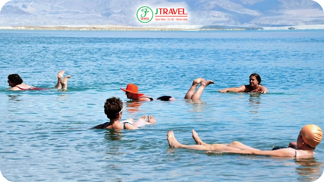 Trải nghiệm thả nổi trên Biển Chết