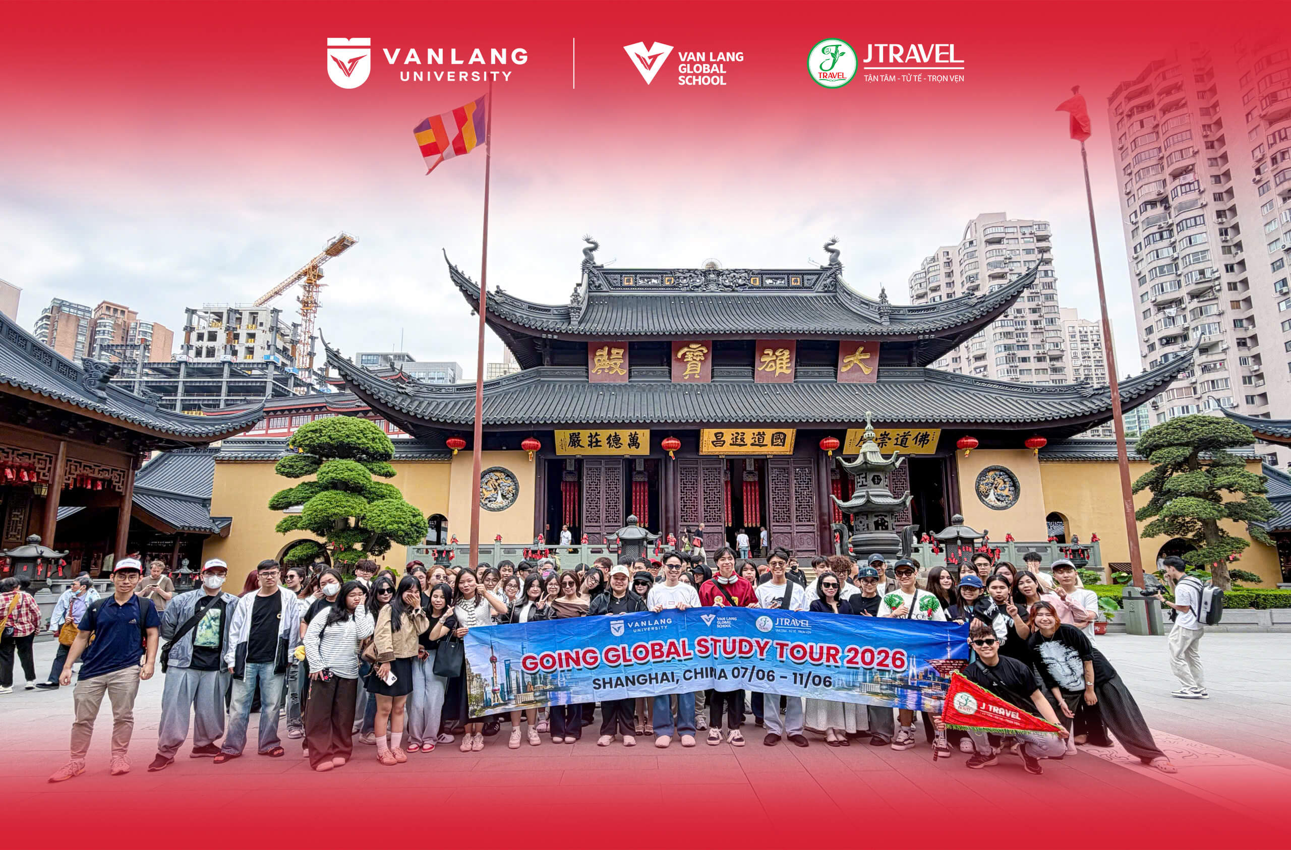 J Travel vô cùng vinh dự và tự hào khi được Trường Đại học Văn Lang tin tưởng lựa chọn làm đơn vị tổ chức chuyến đi
