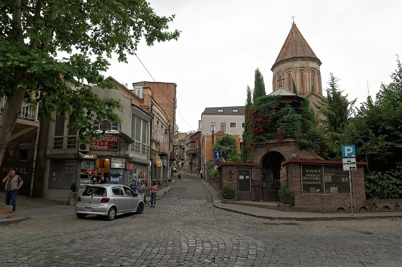 Phố cổ Tbilisi Georgia, nước miễn visa cho người có visa Mỹ