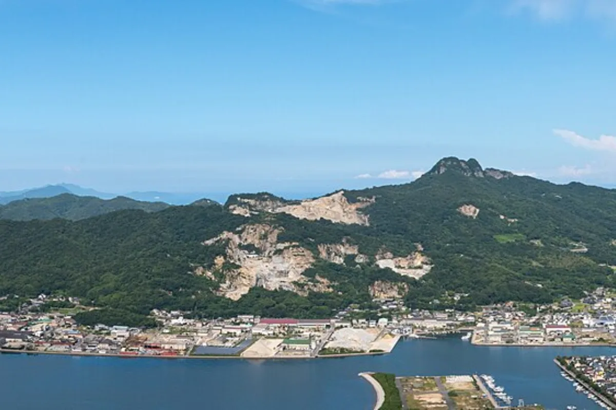 Thành phố Takamatsu nhìn từ núi Yashima