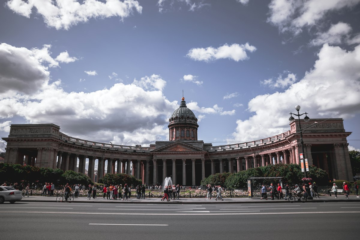 Nhà thờ Kazan bên đại lộ Nevsky Prospekt, Saint Petersburg