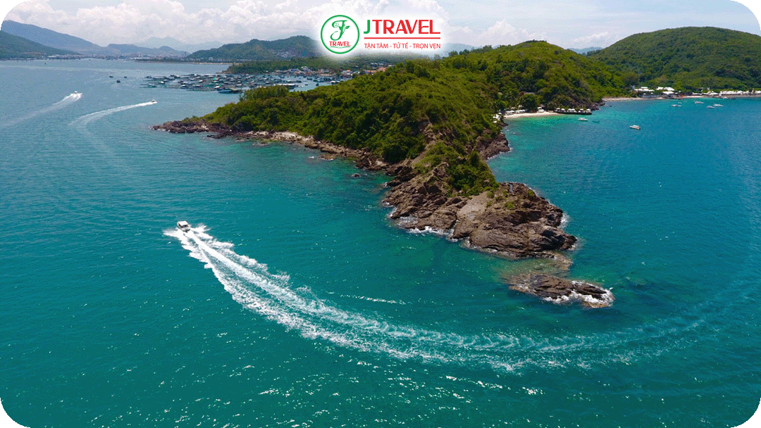 Nam Trung Bộ là thiên đường của những bãi biển đẹp