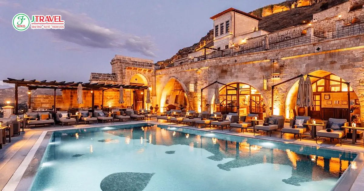 Kayakapi Premium Caves (Ürgüp) (1)