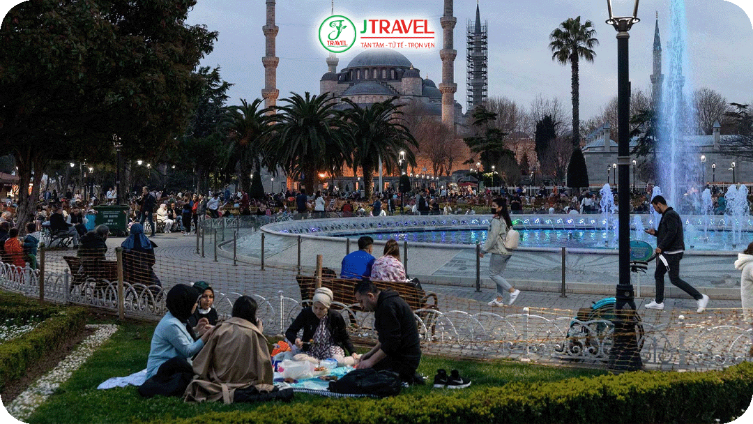 Bầu không khí trong tháng lễ Ramadan ở Thổ Nhĩ Kỳ