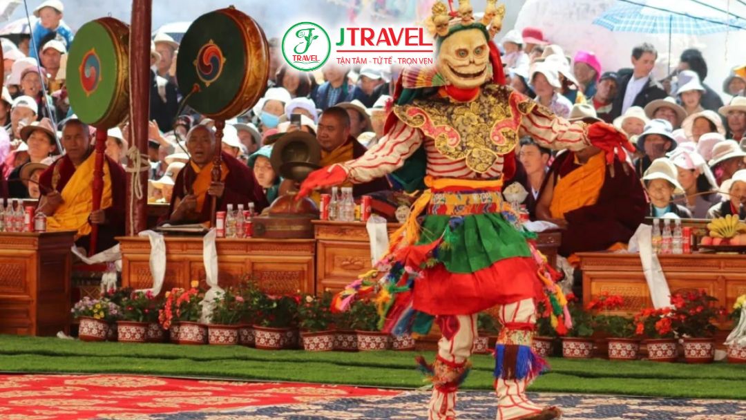Tham Gia Điệu Múa Vòng Của Người Tây Tạng