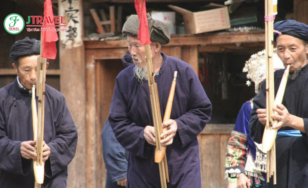 Lễ hội Lusheng ở Quý Châu với tiếng khèn rộn ràng