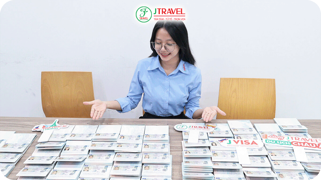 J Travel có đội ngũ visa hỗ trợ từng khách trong quá trình làm visa