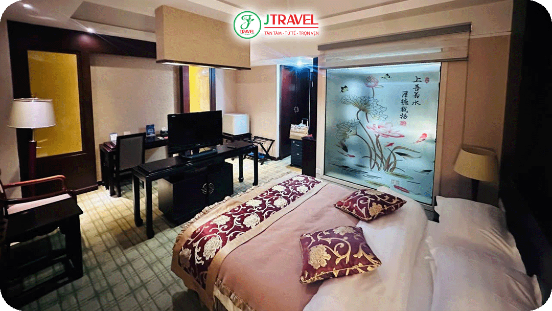 J Travel bố trí nghỉ ngơi gần địa điểm tham quan thuận tiện cho việc di chuyển