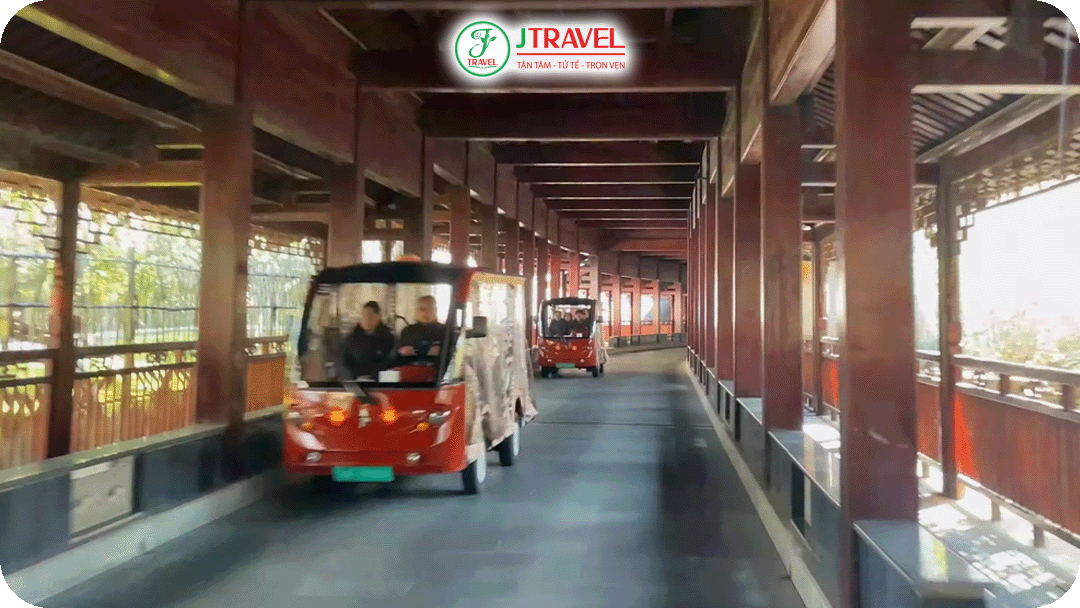 Cách di chuyển bằng xe điện khi ở qua đêm tại Ô Trấn