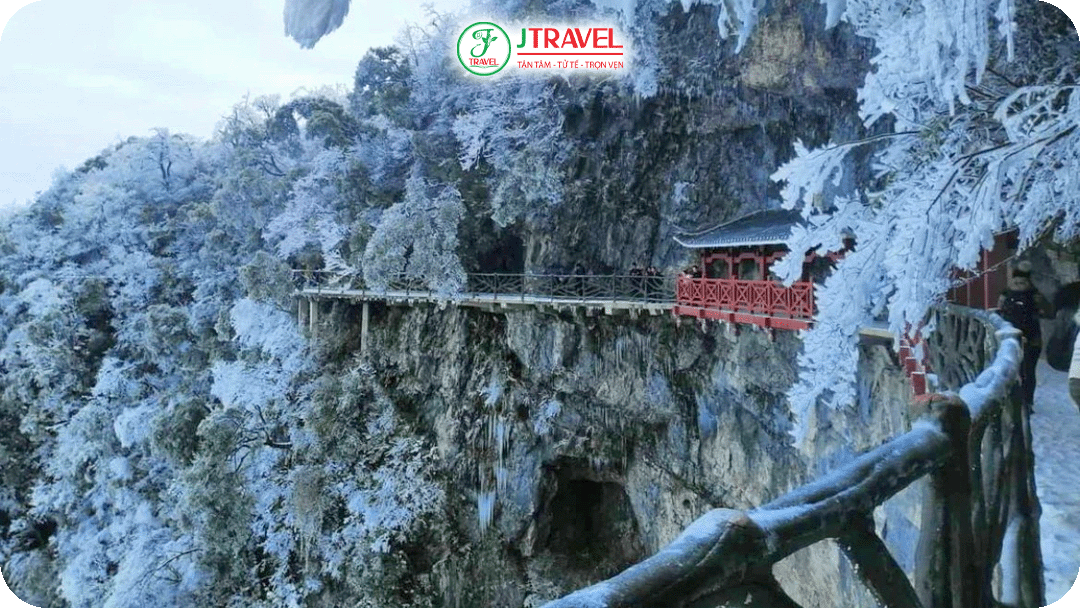 Trương Gia Giới mùa đông – Vẻ đẹp hoang sơ giữa núi non hùng vĩ