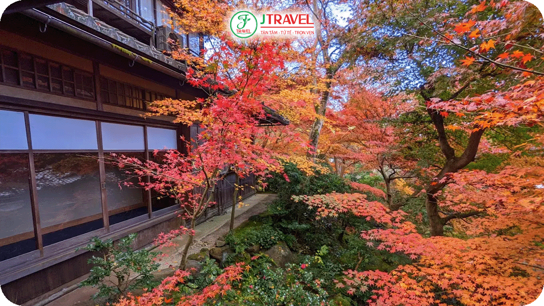 Ruriko-in – ngôi chùa nhỏ với “chiếc gương mùa thu”