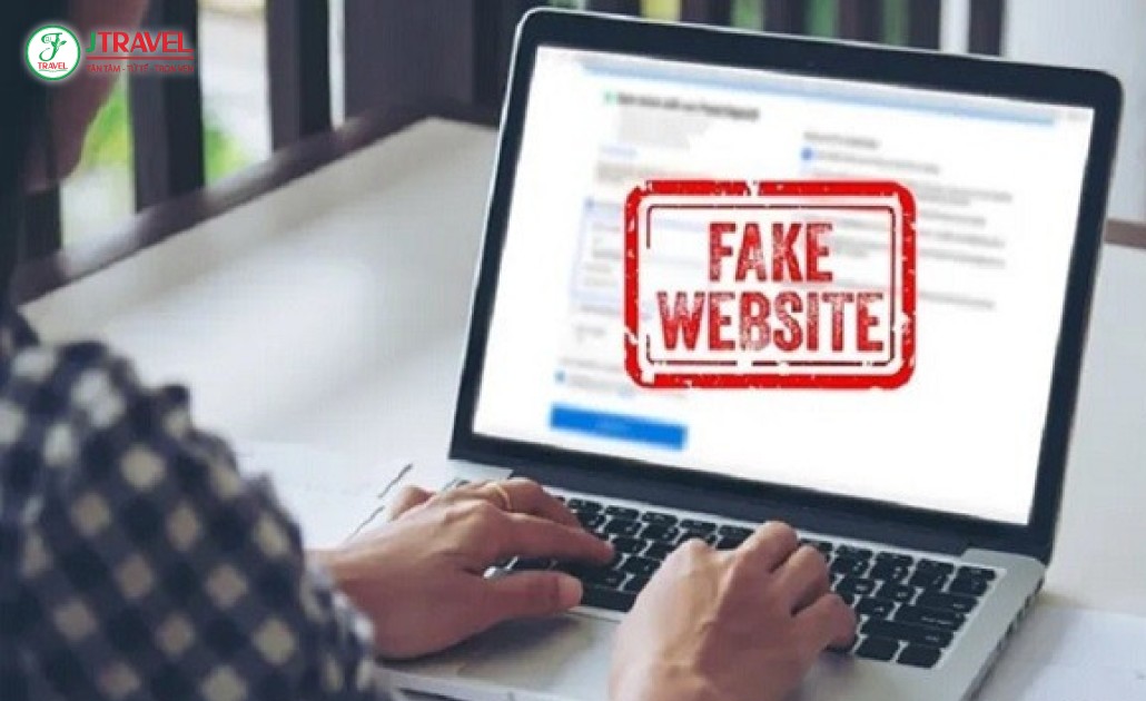 Cảnh báo website bán tour du lịch online giả mạo chạy quảng cáo lừa đảo