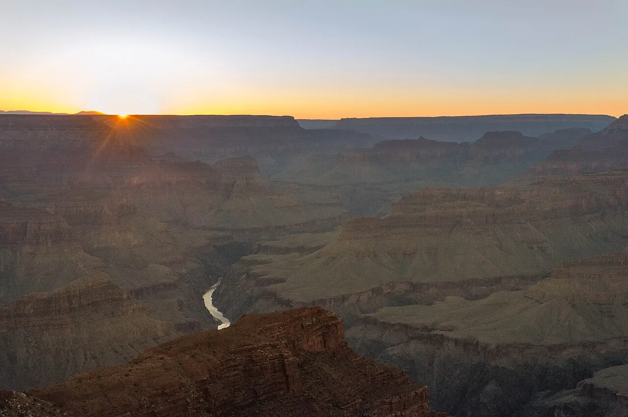 Hoàng hôn Grand Canyon – trải nghiệm thường chỉ có khi đi tự túc