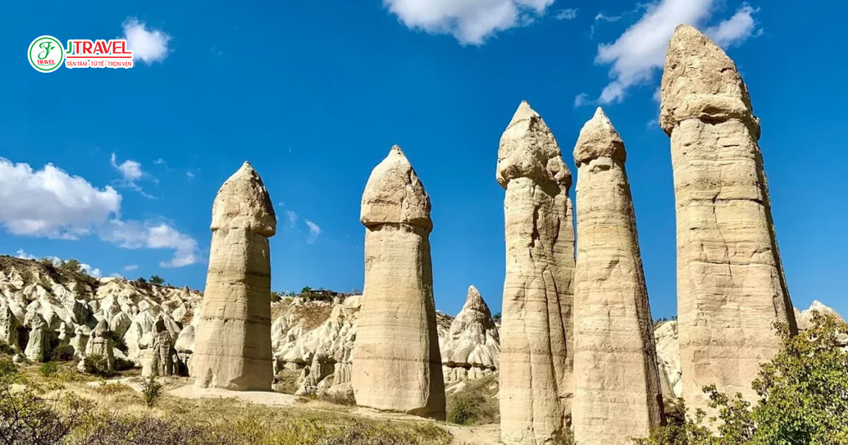 Thung lũng Love (Love Valley)