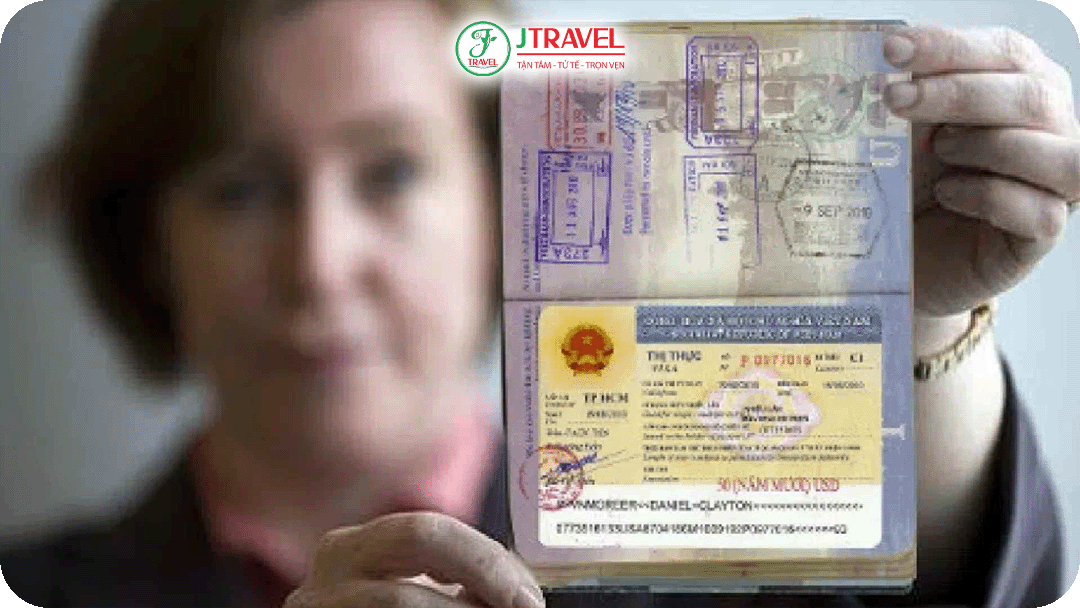 Một lựa chọn thuận tiện khác là làm visa trực tiếp tại cửa khẩu khi nhập cảnh
