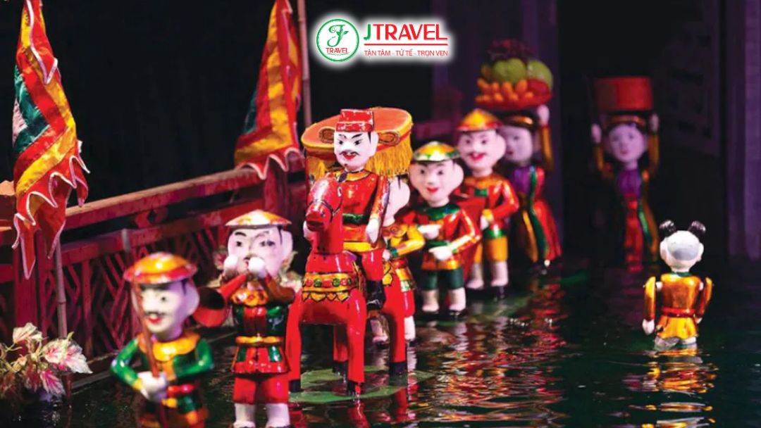 Biểu diễn múa rối nước – trải nghiệm văn hóa Việt Nam cho du khách