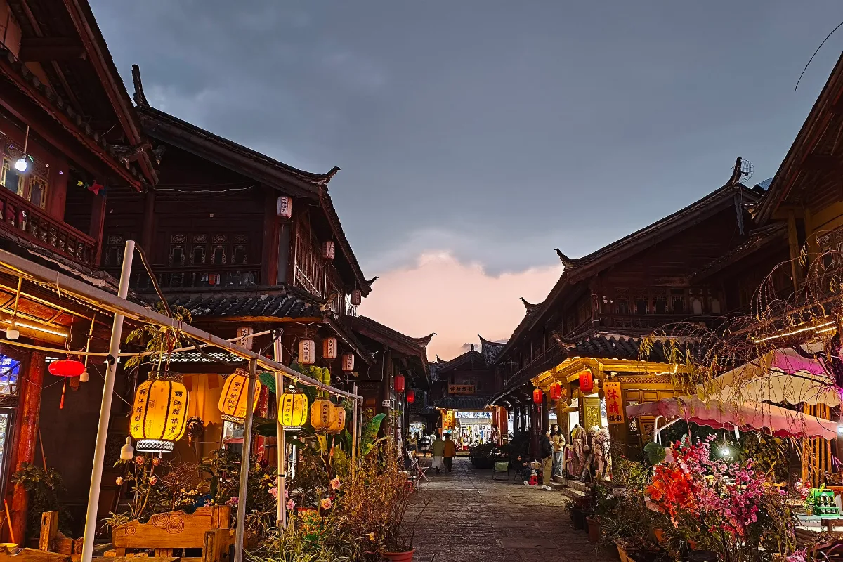 Phố cổ Lệ Giang lúc hoàng hôn