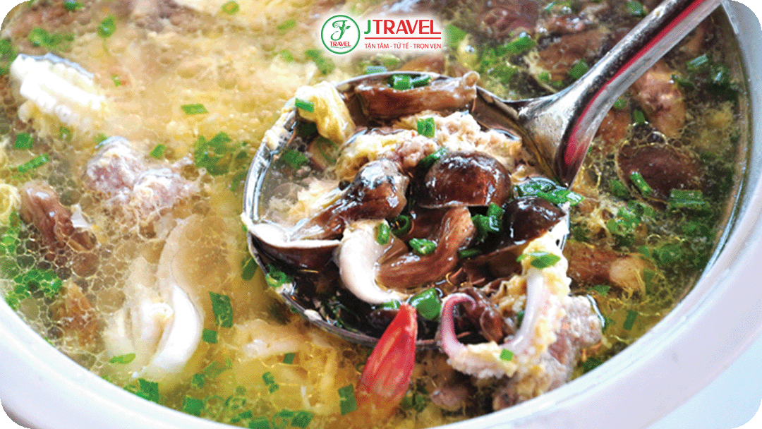 Canh nấm tràm hải sản – Đặc sản dân dã hiếm có Phú Quốc