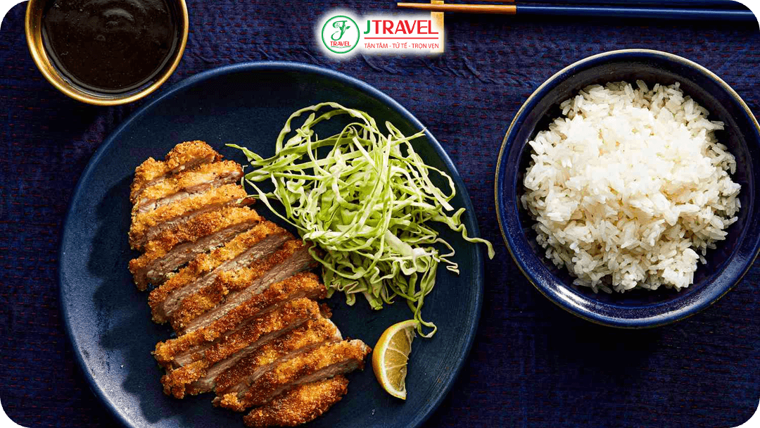 Tonkatsu - Thịt heo chiên xù giòn rụm