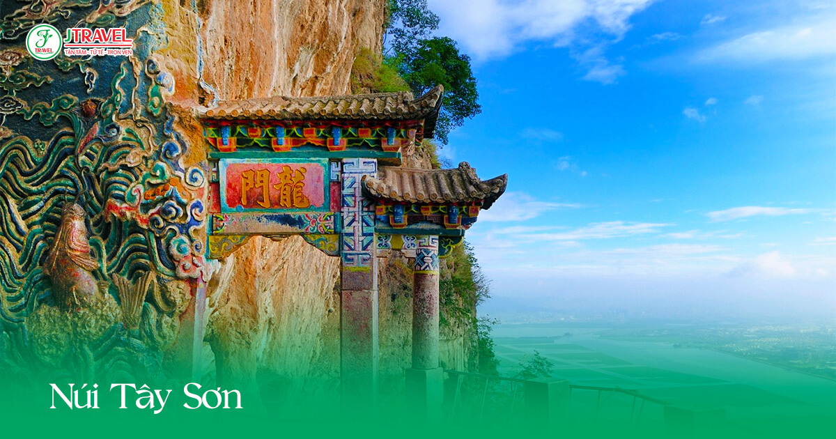 Núi Tây Sơn và Cổng Rồng