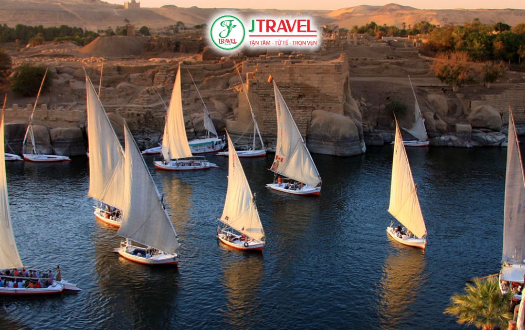 Trên thuyền Felucca có những hoạt động gì
