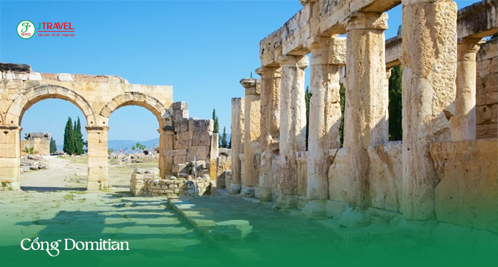 Cổng Domitian