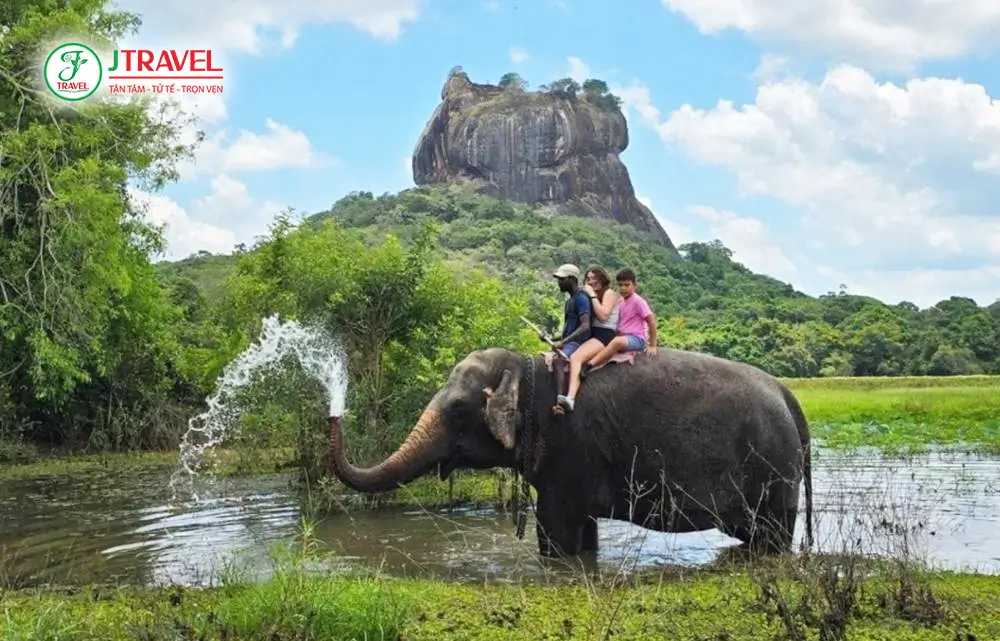 Đá sư tử - Sigiriya Sri Lanka