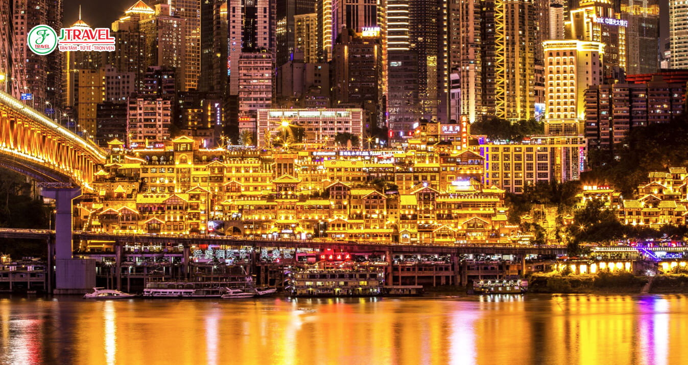 Trên cầu Thiên Tử Môn (Qiansimen)