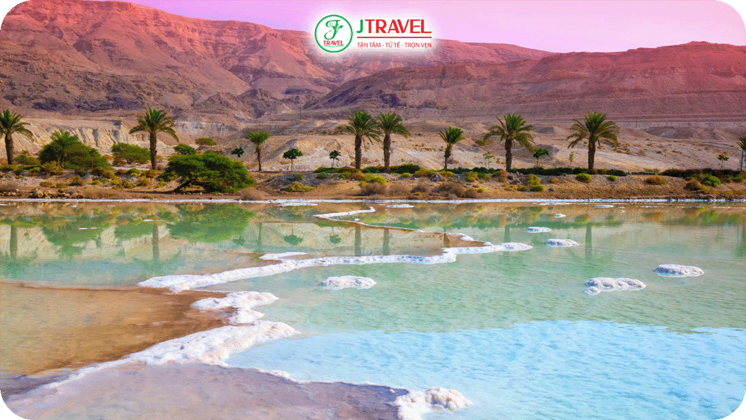 Biển Chết là hồ nước mặn có độ mặn cao nhất thế giới