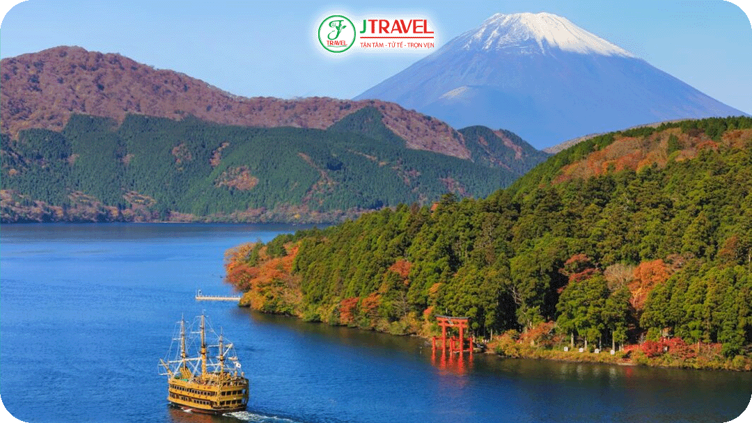 Khám phá Hồ Ashi - Viên ngọc xanh giữa vùng núi Hakone mùa thu