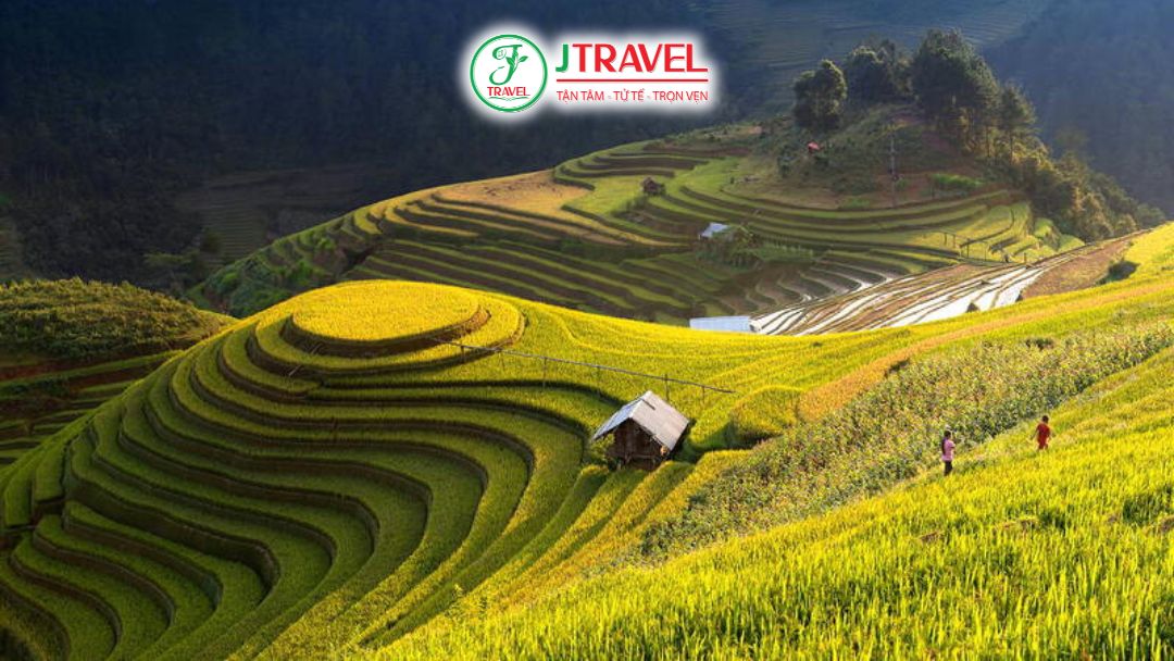 Đồi Mâm Xôi La Pán Tẩn với ruộng bậc thang Mù Cang Chải hình vòng tròn độc đáo