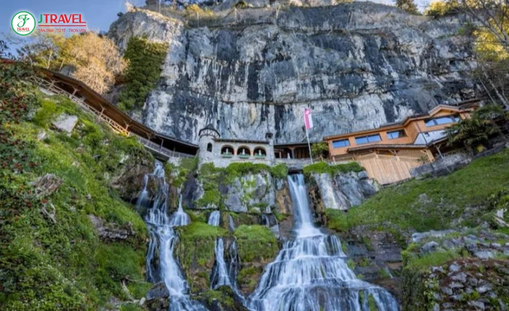 Khám phá hang động St. Beatus Caves – điểm du lịch huyền thoại ở Thụy Sĩ