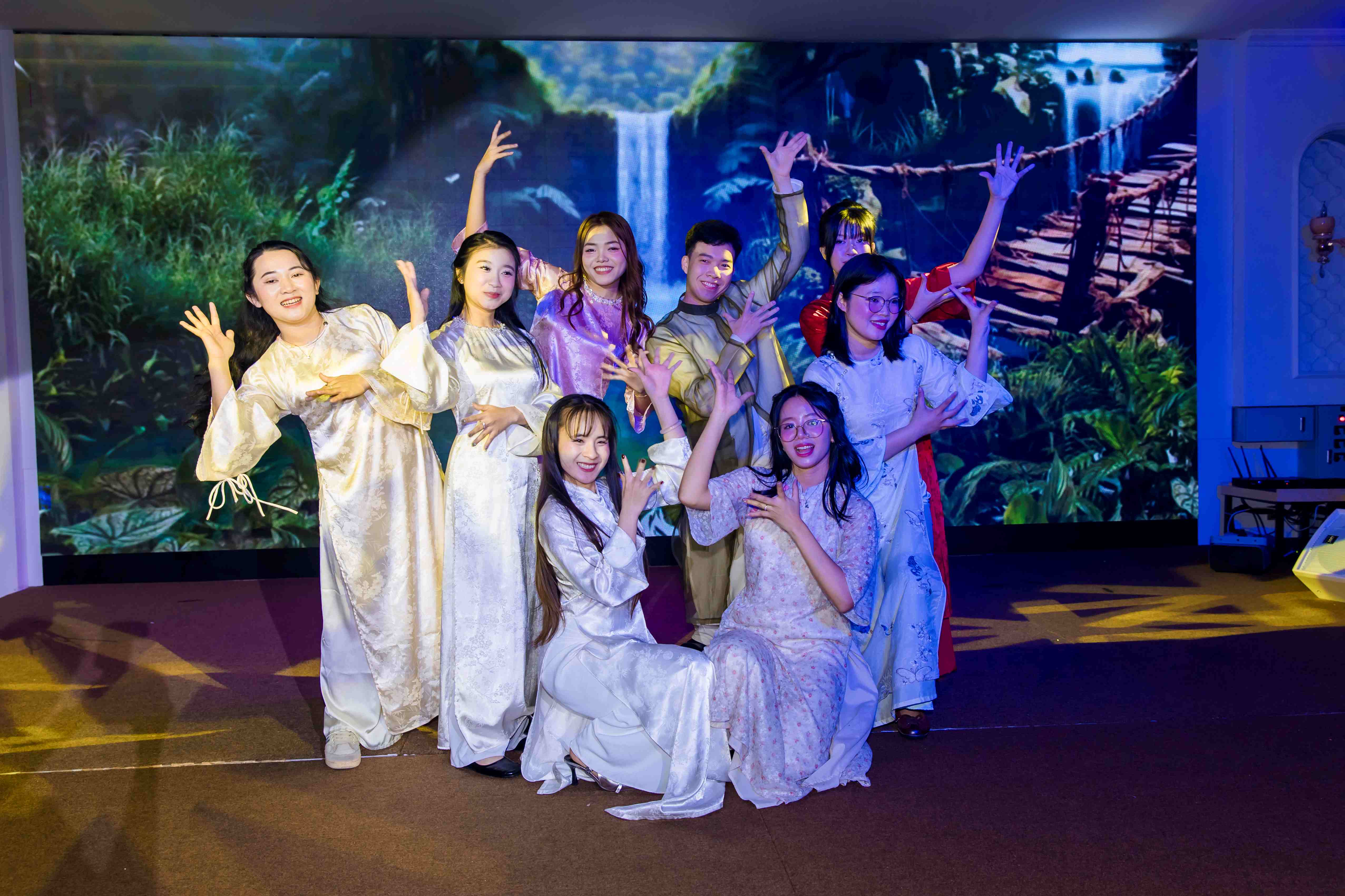 Màn trình diễn sáng tạo đến từ các đội